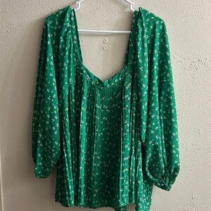 CATO Green Floral Women's Top